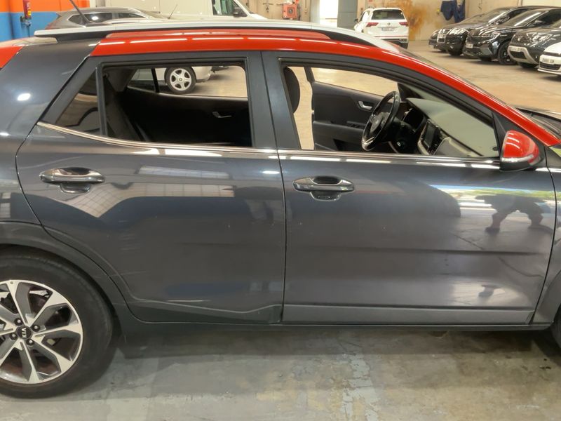 Kia Stonic 1.0 TGDI Drive — zdjęcie 7