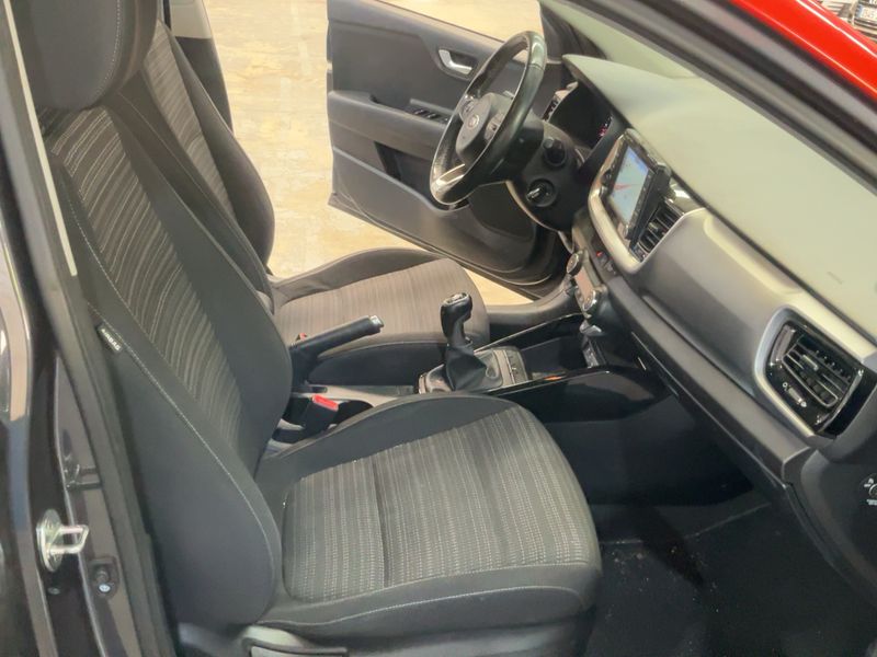 Kia Stonic 1.0 TGDI Drive — zdjęcie 11