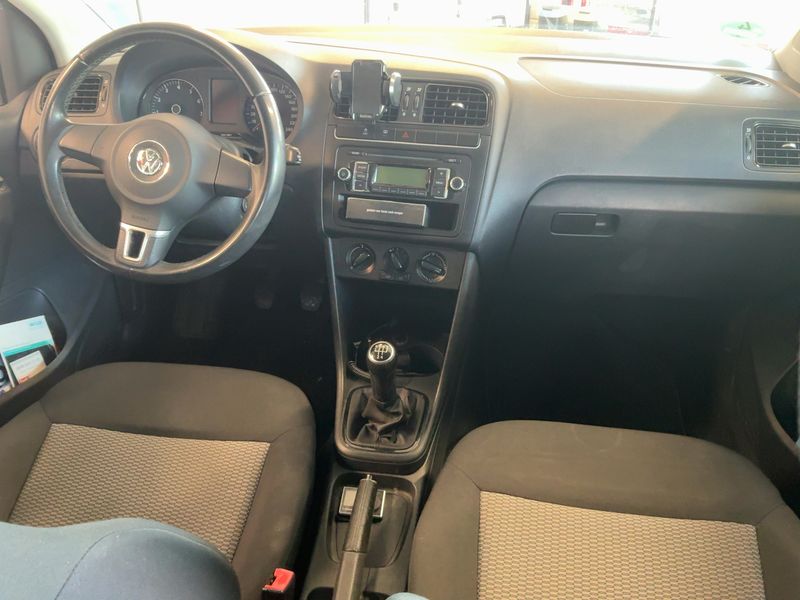 Volkswagen Polo 1.4 MPI Advance — zdjęcie 12