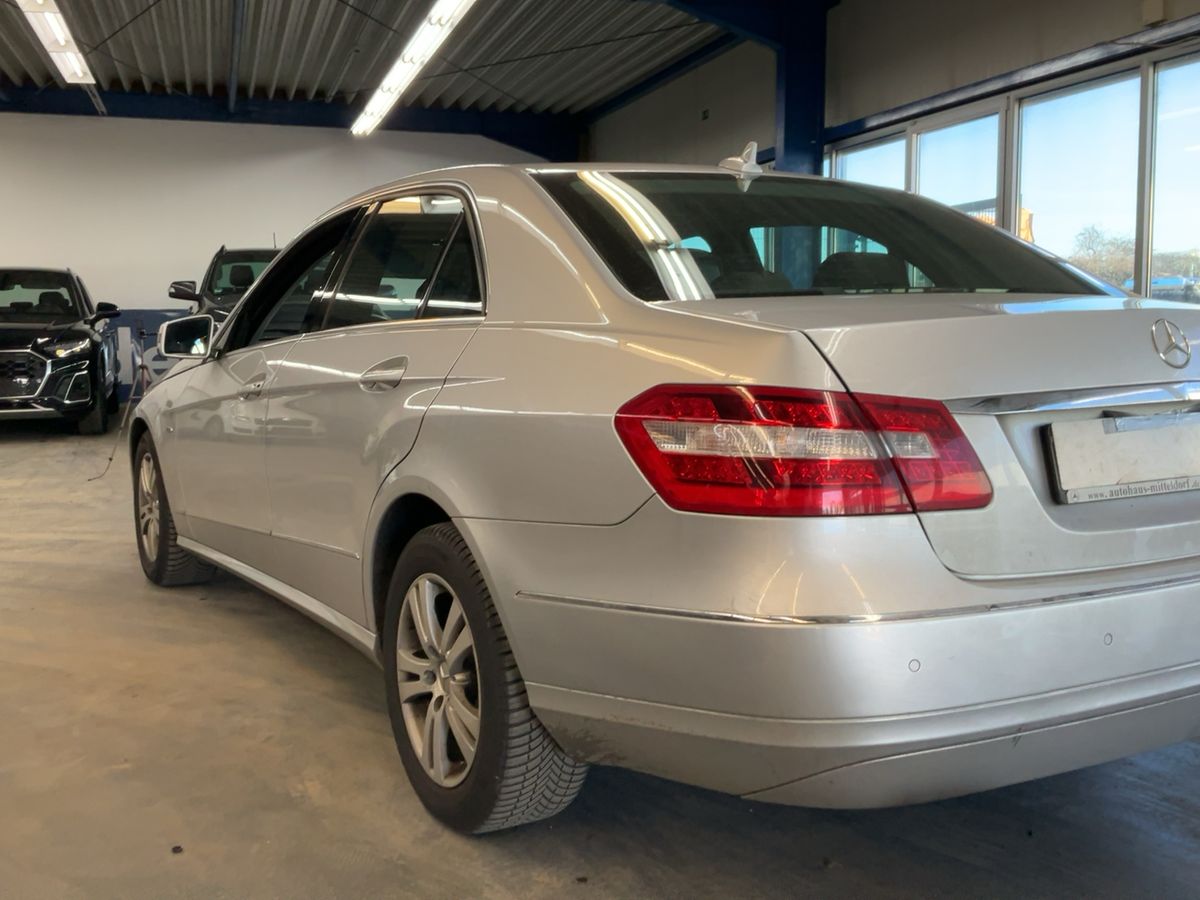Mercedes-Benz E-Klasse 2012 — photo 7