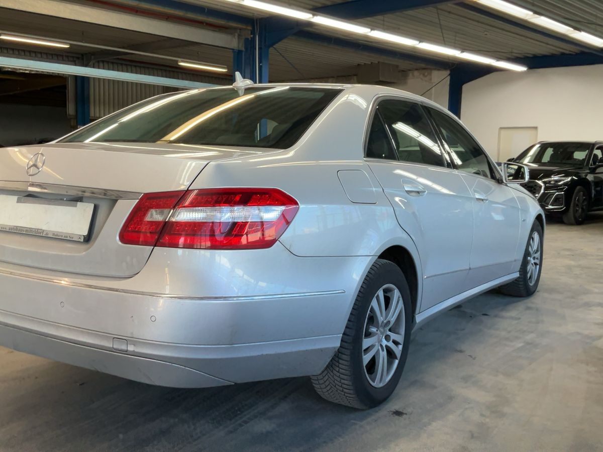 Mercedes-Benz E-Klasse 2012 — photo 9