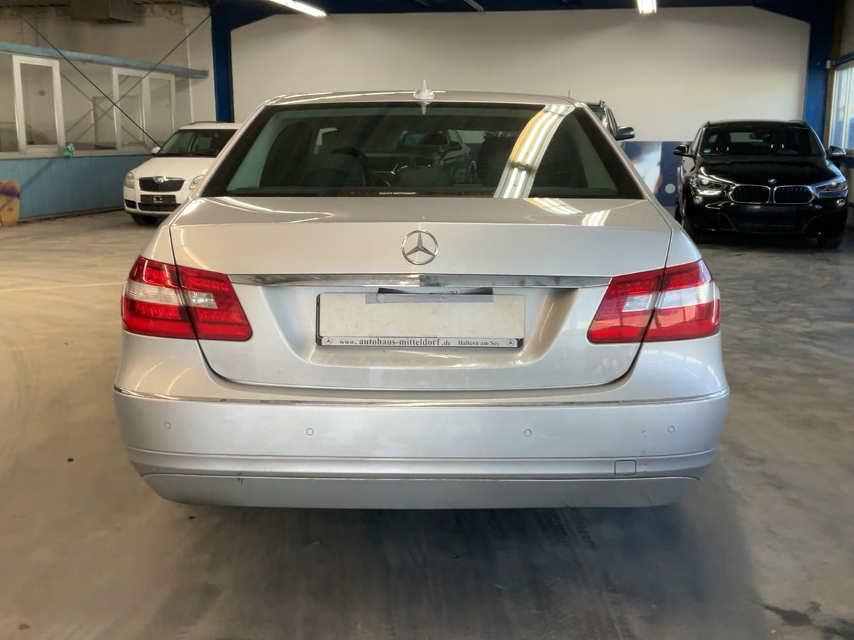 Mercedes-Benz E-Klasse 2012 — photo 8