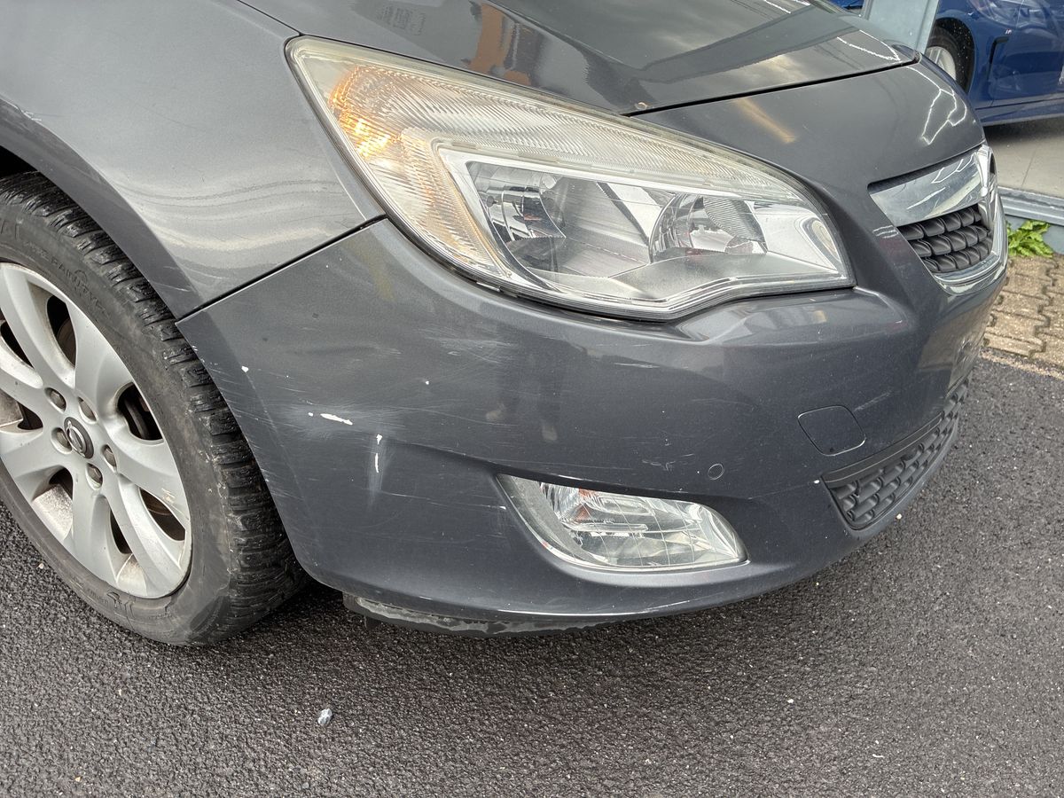 Opel Astra 2012 — photo 42