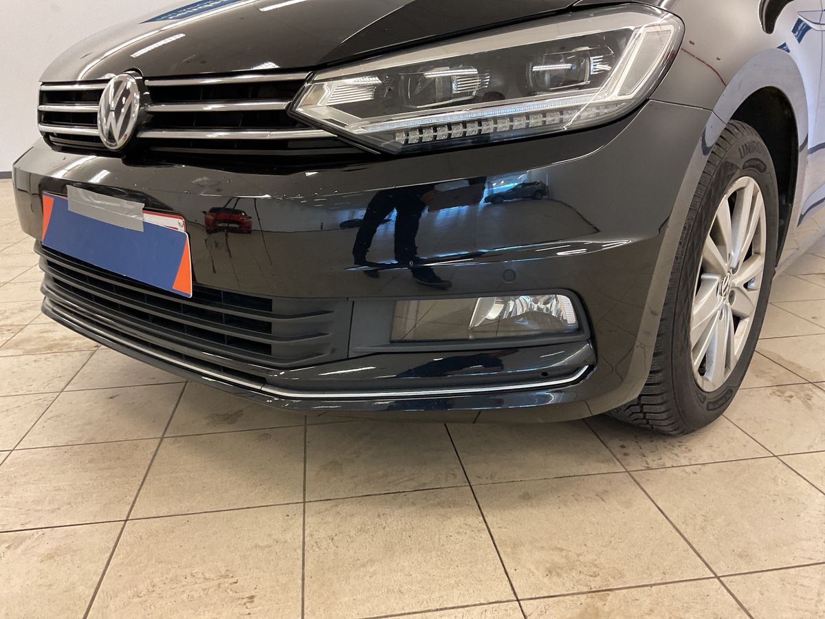 Volkswagen Touran 2020 — photo 3