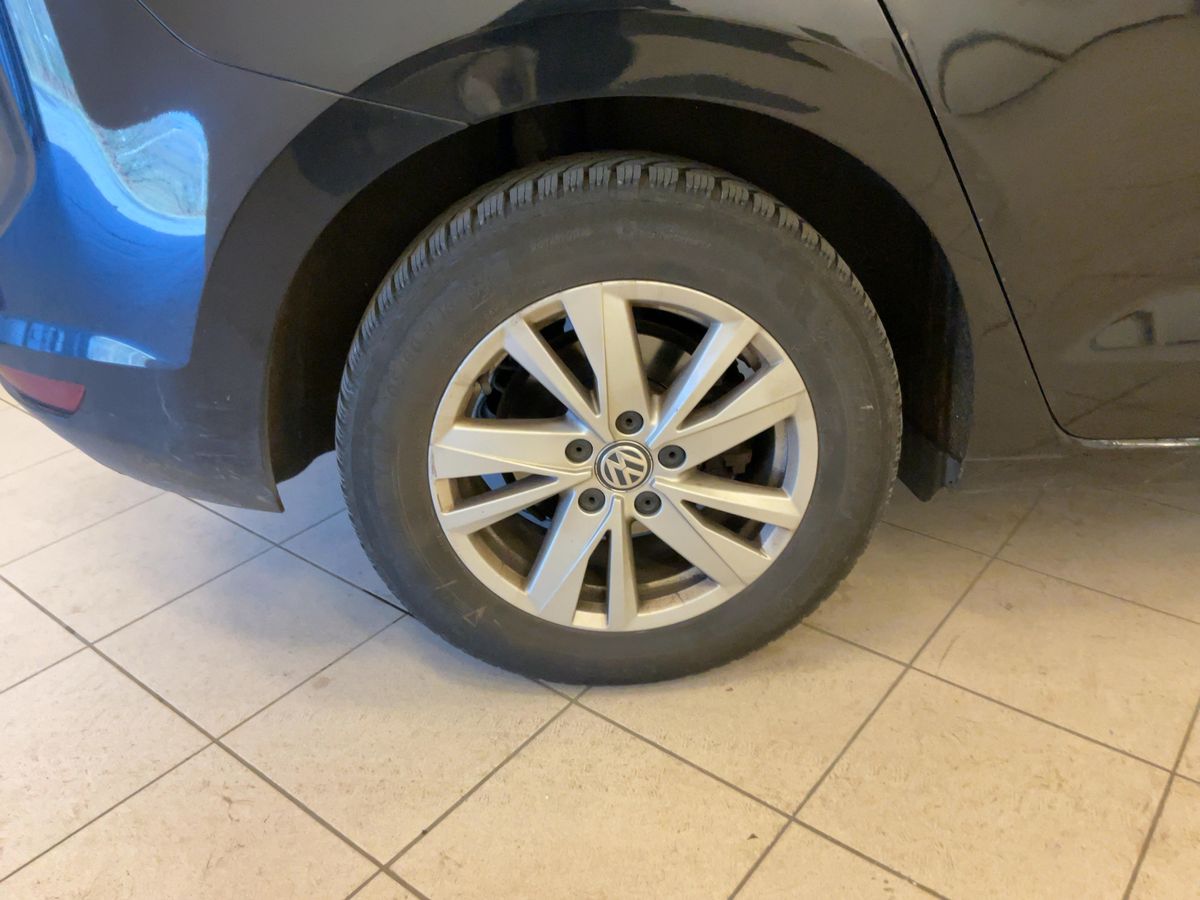 Volkswagen Touran 2020 — photo 10