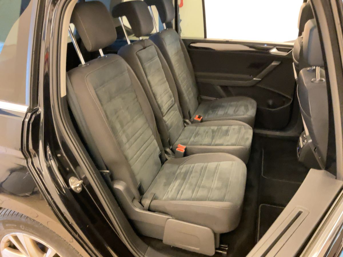 Volkswagen Touran 2020 — photo 21