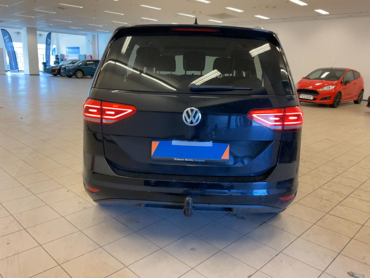 Volkswagen Touran 2020 — photo 8