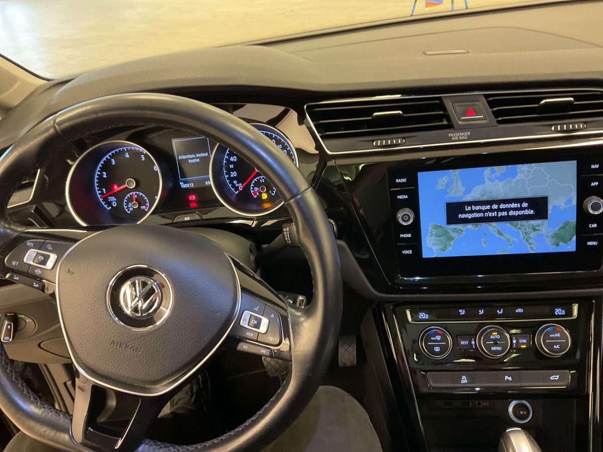 Volkswagen Touran 2020 — photo 32