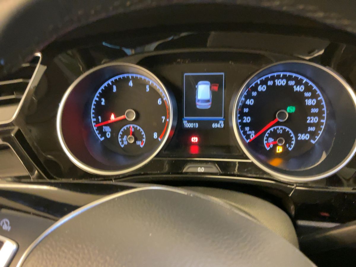 Volkswagen Touran 2020 — photo 20