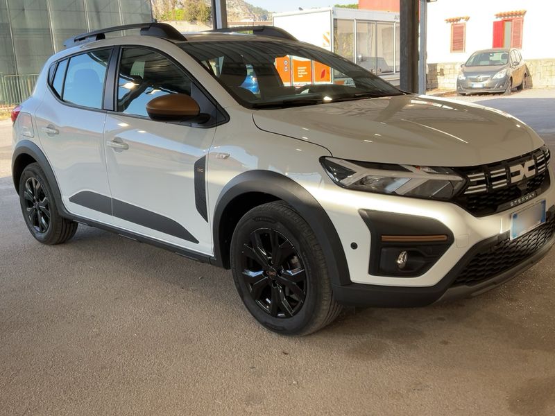 Dacia Sandero 1.0 TCe LPG Stepway Extreme Up — zdjęcie 8