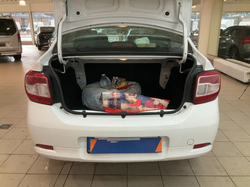 Dacia Logan 1.2 Ambiance — zdjęcie 10