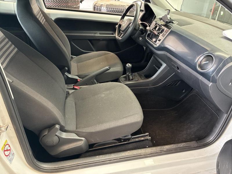 Volkswagen up! 1.0 — zdjęcie 9