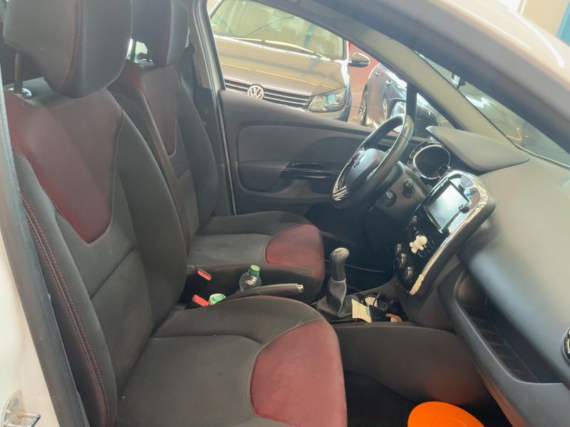 Renault Clio 0.9 Energy Dynamique 2015 – снимка 16