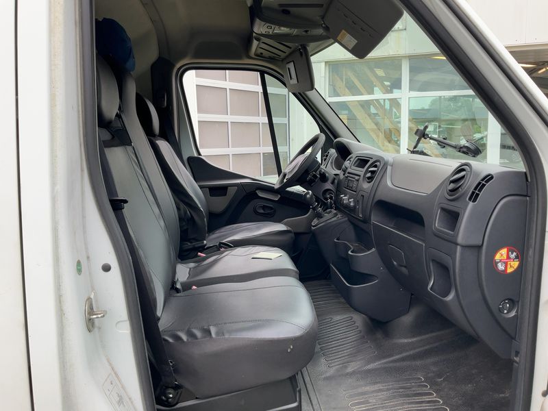 Renault Master 2.3 dCi L3H2 HKa 3,5t — zdjęcie 14