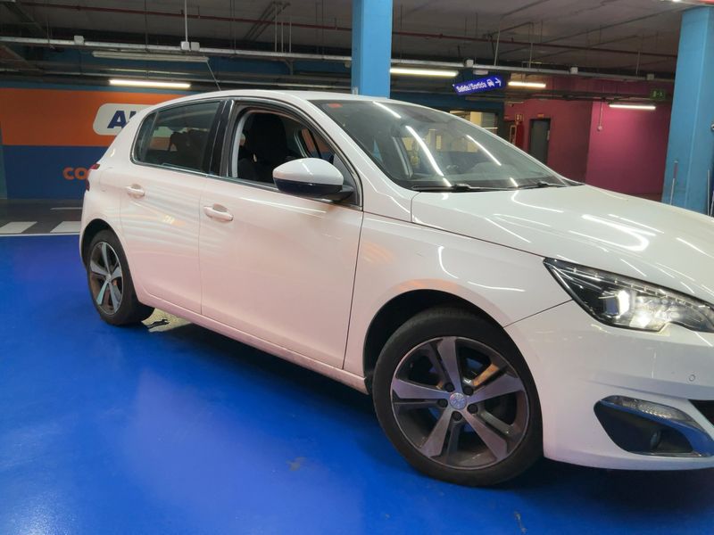 Peugeot 308 1.6 Blue-HDi Allure 2016 – снимка 12