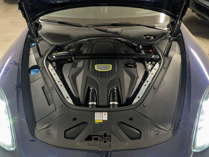 Porsche Panamera Sport Turismo 4S E-Hybrid — zdjęcie 8