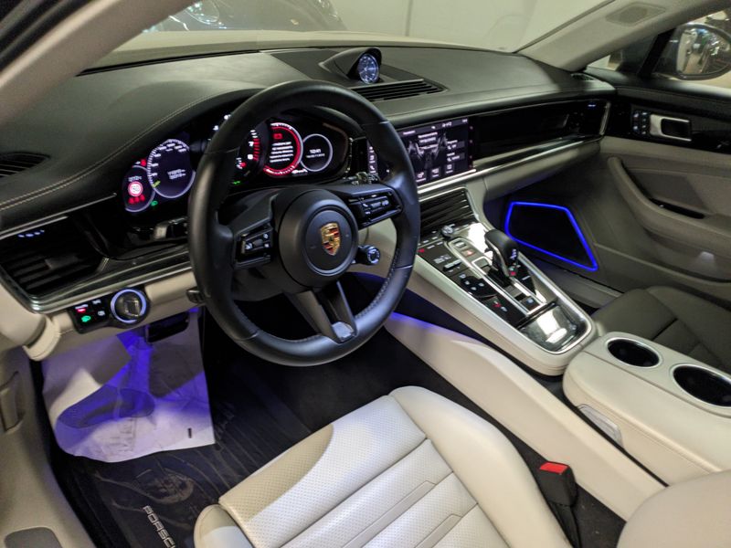 Porsche Panamera Sport Turismo 4S E-Hybrid — zdjęcie 11