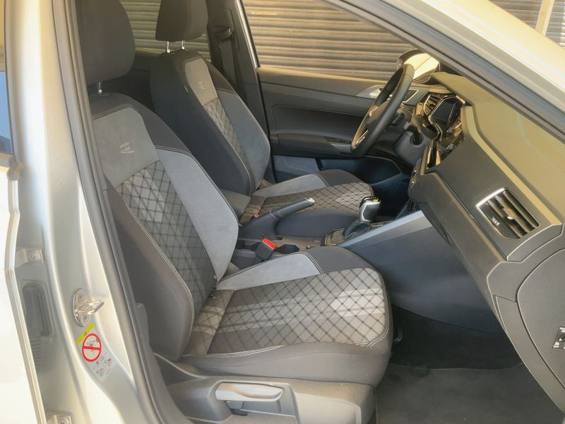 Volkswagen Taigo 1.5 TSI ACT R-Line — zdjęcie 11