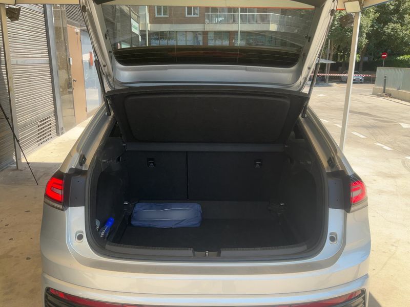 Volkswagen Taigo 1.5 TSI ACT R-Line — zdjęcie 10