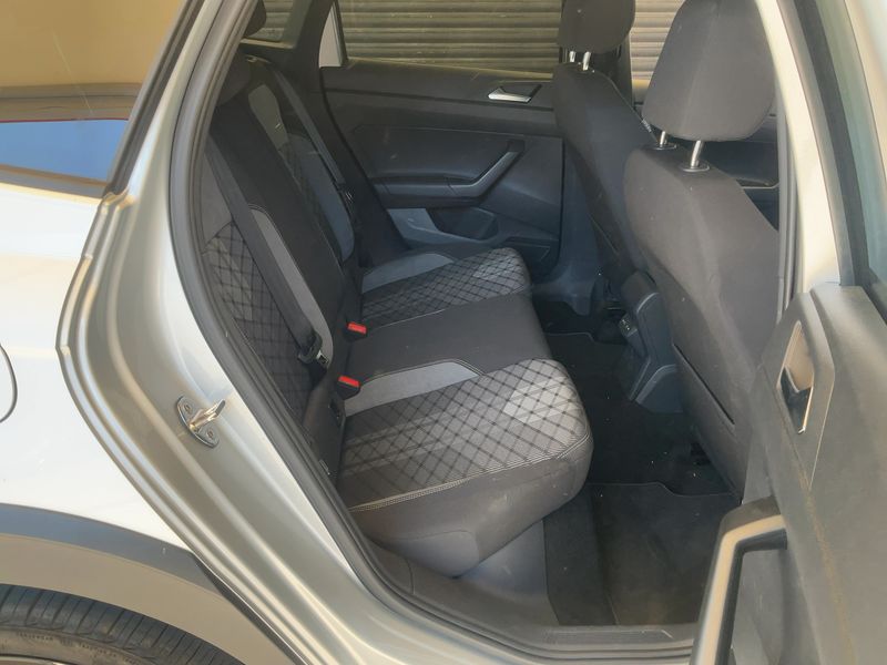 Volkswagen Taigo 1.5 TSI ACT R-Line — zdjęcie 14