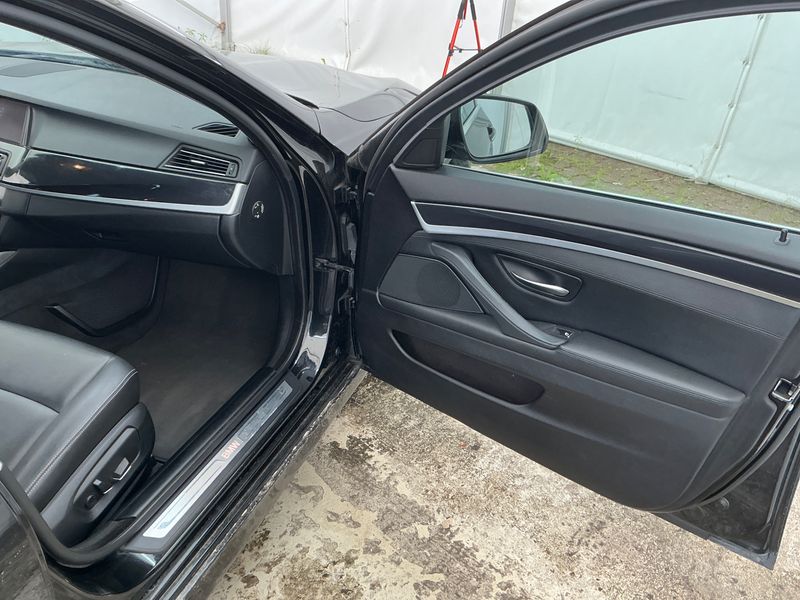 BMW 5er 520d xDrive 2017 – снимка 29
