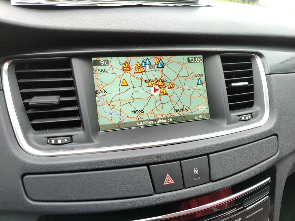 Peugeot 508 2013 — photo 14
