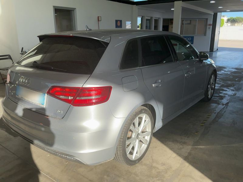 Audi A3 Sportback 1.6 TDI Admired — zdjęcie 6
