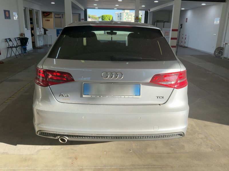 Audi A3 Sportback 1.6 TDI Admired — zdjęcie 5