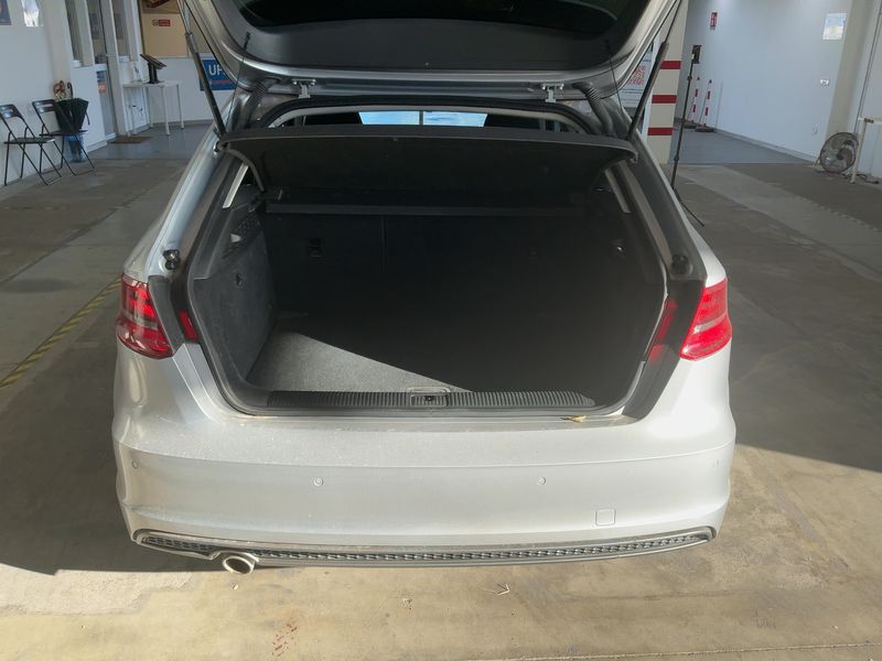 Audi A3 Sportback 1.6 TDI Admired — zdjęcie 10