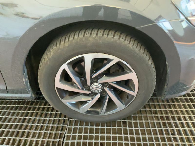 Volkswagen Golf VII 1.6 TDI Join 2018 – снимка 11
