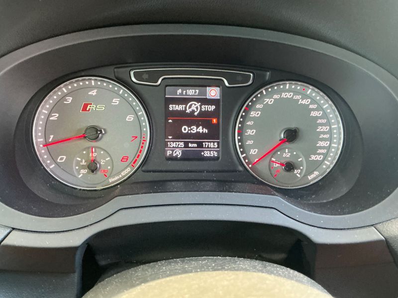 Audi RS Q3 2.5 TFSI quattro — zdjęcie 13