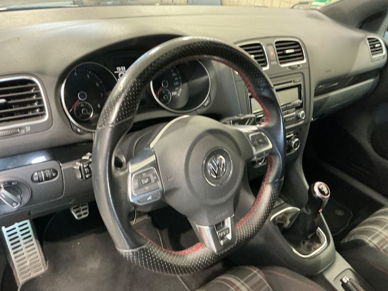 Volkswagen Golf VI 2.0 TSI GTI 2009 – снимка 34