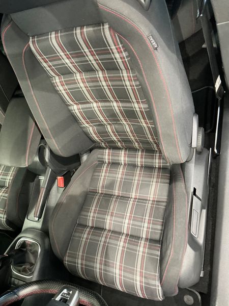 Volkswagen Golf VI 2.0 TSI GTI 2009 – снимка 35