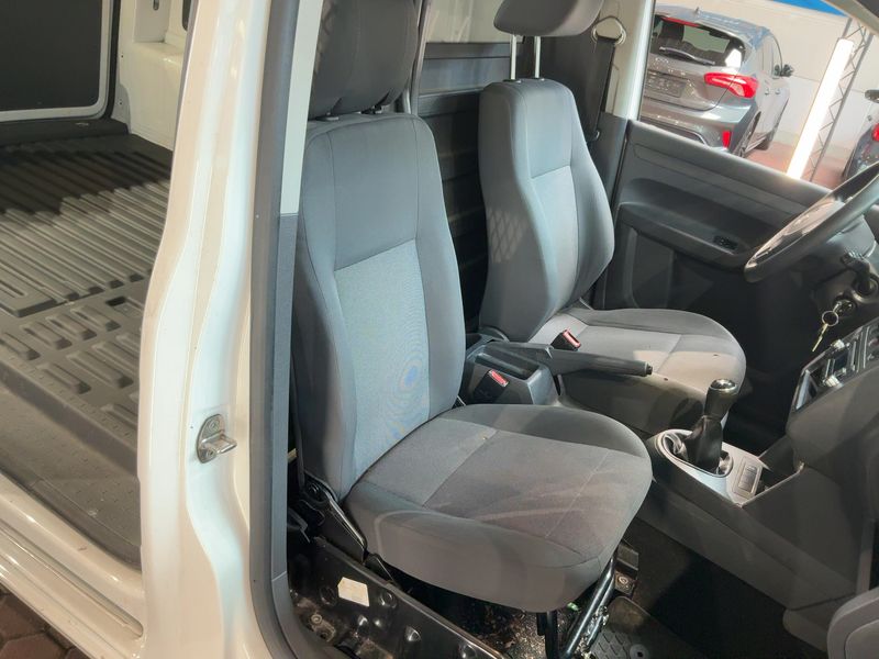 Volkswagen Caddy 1.6 TDI Kasten EcoProfi 2015 – снимка 19