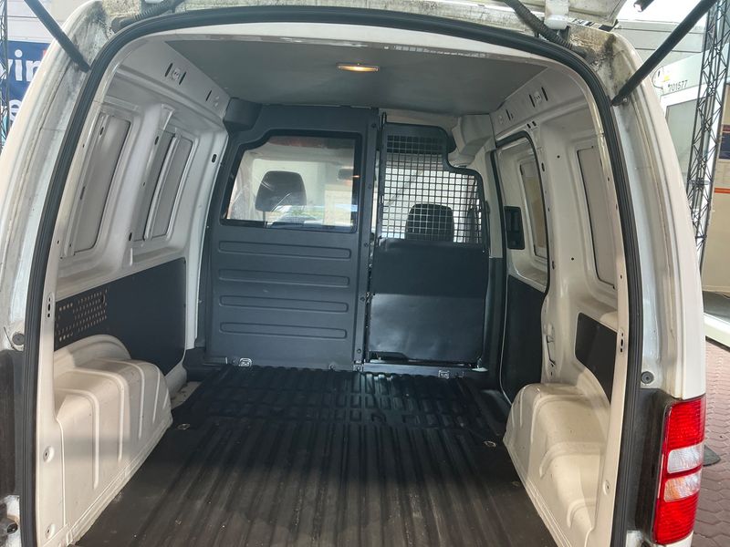 Volkswagen Caddy 1.6 TDI Kasten EcoProfi 2015 – снимка 25