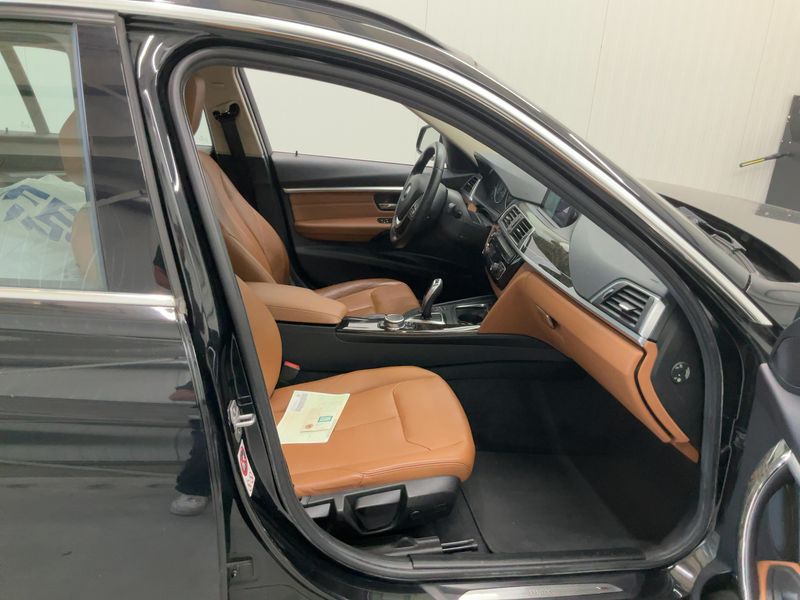 BMW 3er 320d Luxury Line — zdjęcie 12
