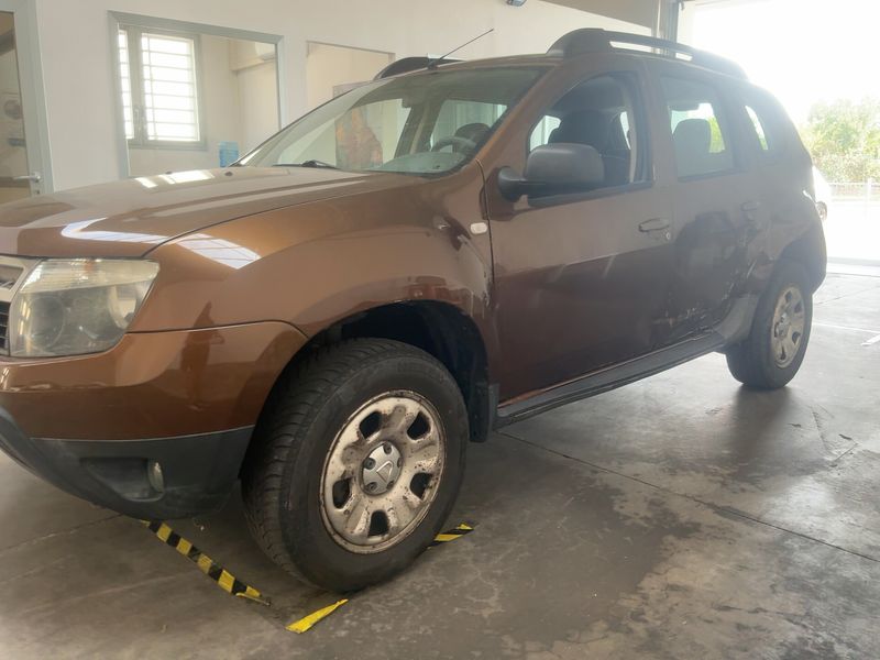 Dacia Duster 1.5 dCi Laureate 4x4 — zdjęcie 2