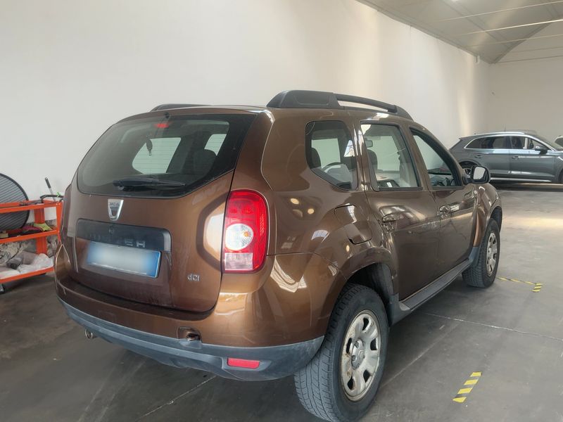 Dacia Duster 1.5 dCi Laureate 4x4 — zdjęcie 6