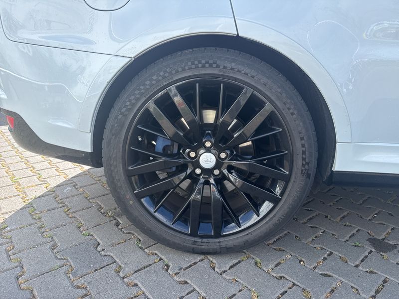 Land Rover Range Rover Sport 5.0 V8 SVR — zdjęcie 23