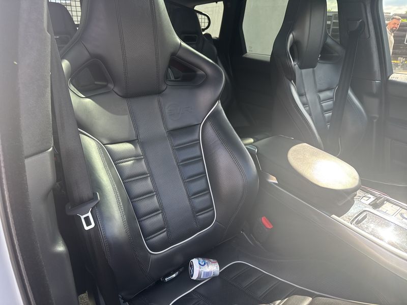 Land Rover Range Rover Sport 5.0 V8 SVR — zdjęcie 21