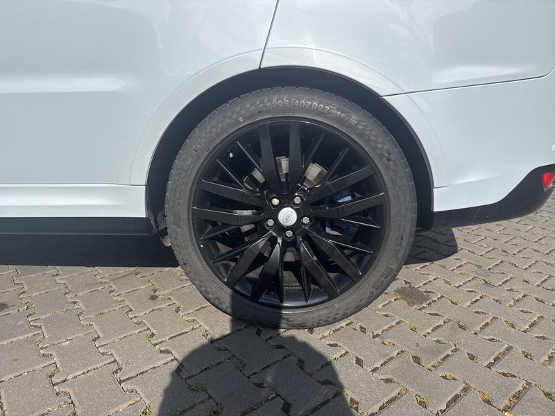 Land Rover Range Rover Sport 5.0 V8 SVR — zdjęcie 24