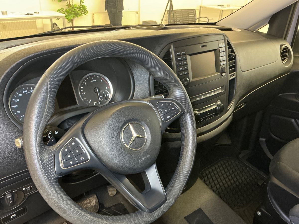 Mercedes-Benz Vito 2019 — photo 41