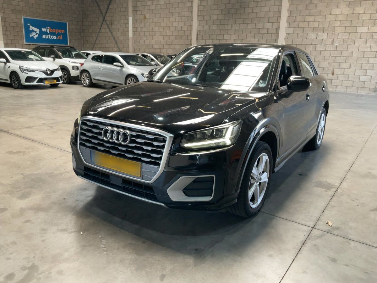 Audi Q2 2017 — photo 1