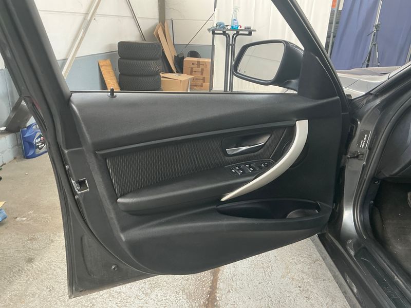 BMW 3er 318d Advantage 2016 – снимка 25