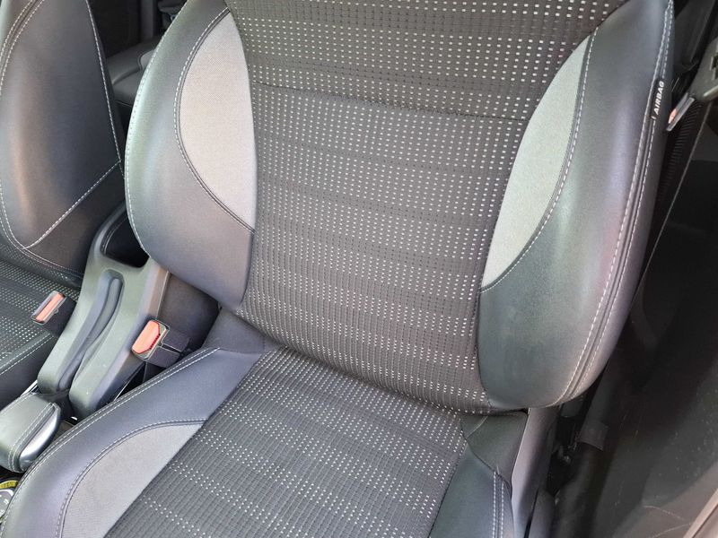 Peugeot 2008 1.2 PureTech Allure 2018 – снимка 77