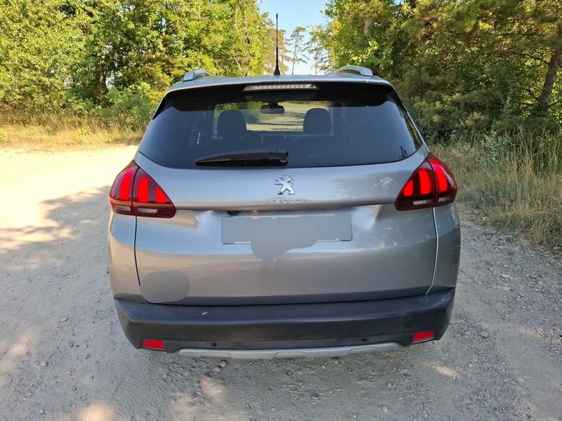 Peugeot 2008 1.2 PureTech Allure 2018 – снимка 4