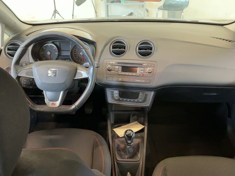 Seat Ibiza 1.6 TDI FR — zdjęcie 12
