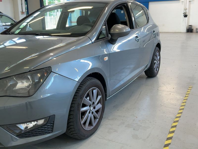 Seat Ibiza 1.6 TDI FR — zdjęcie 2