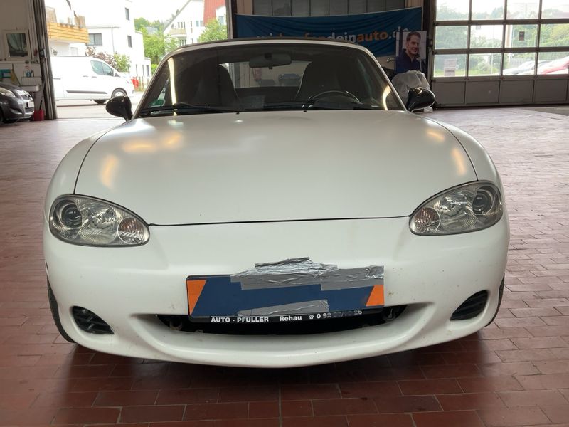 Mazda MX-5 1.9 Roadster — zdjęcie 9