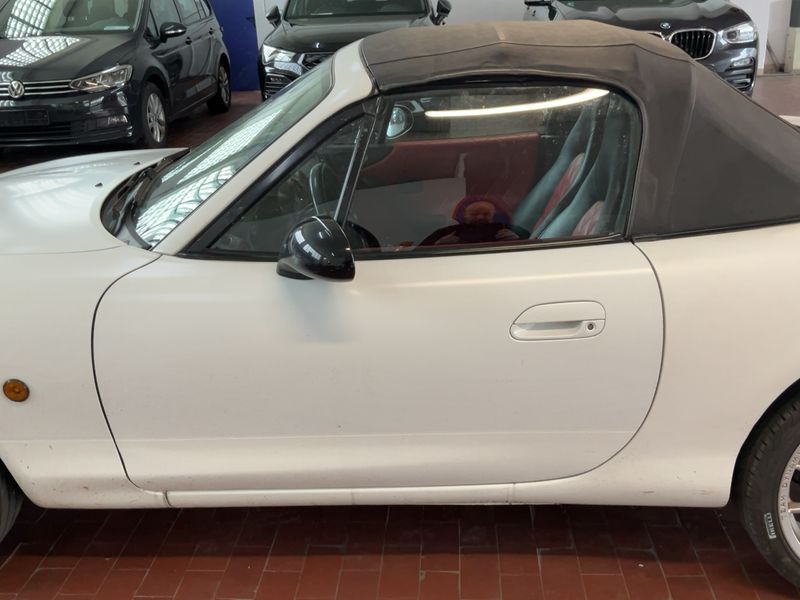 Mazda MX-5 1.9 Roadster — zdjęcie 4